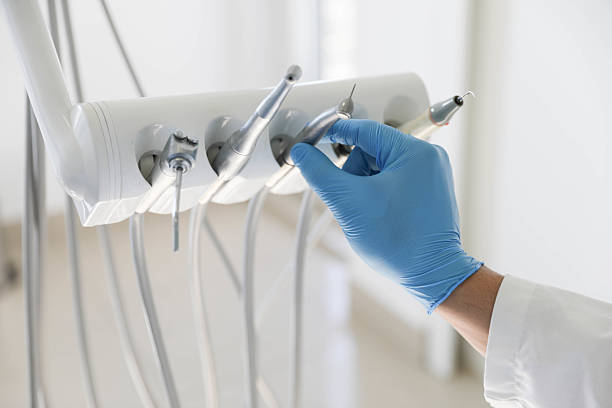 Professional Dental Crowns And Bridges technician working in Edmond, OK